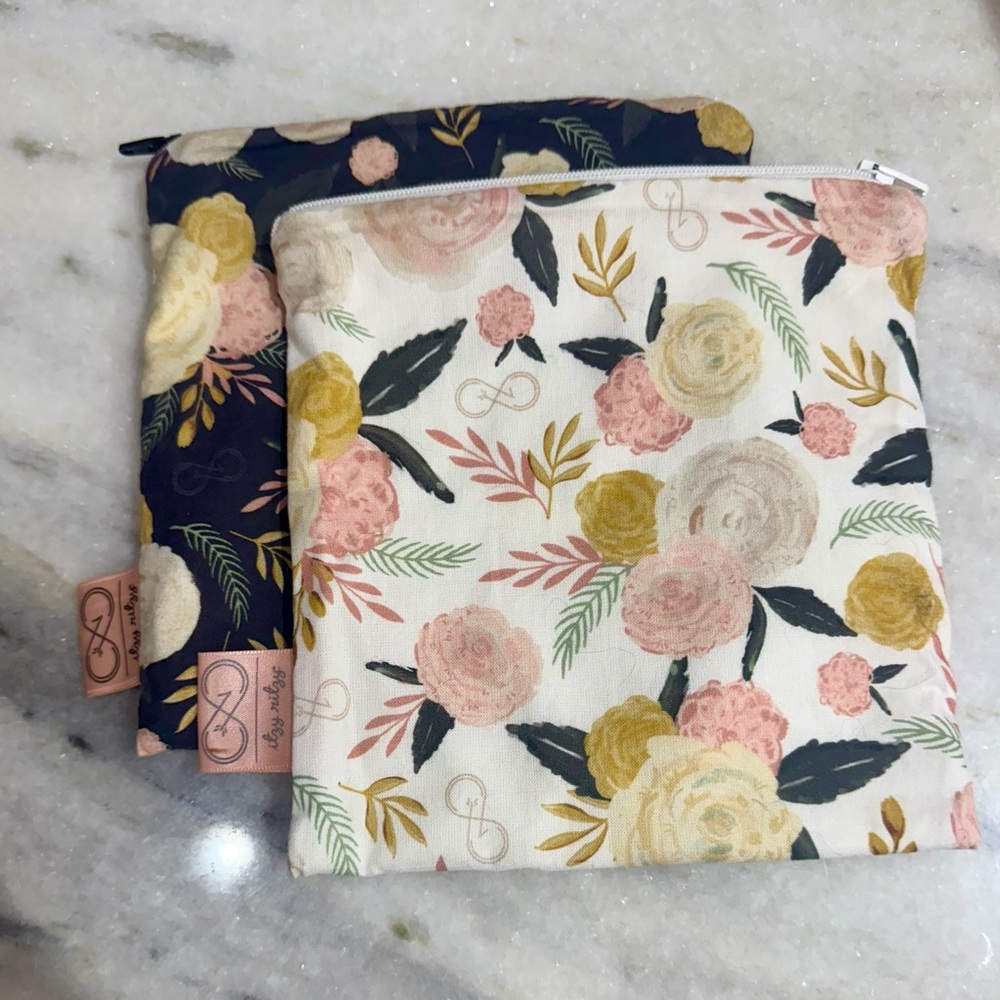 Itzy Ritzy Chelsea and Cole  reusable snack pouches